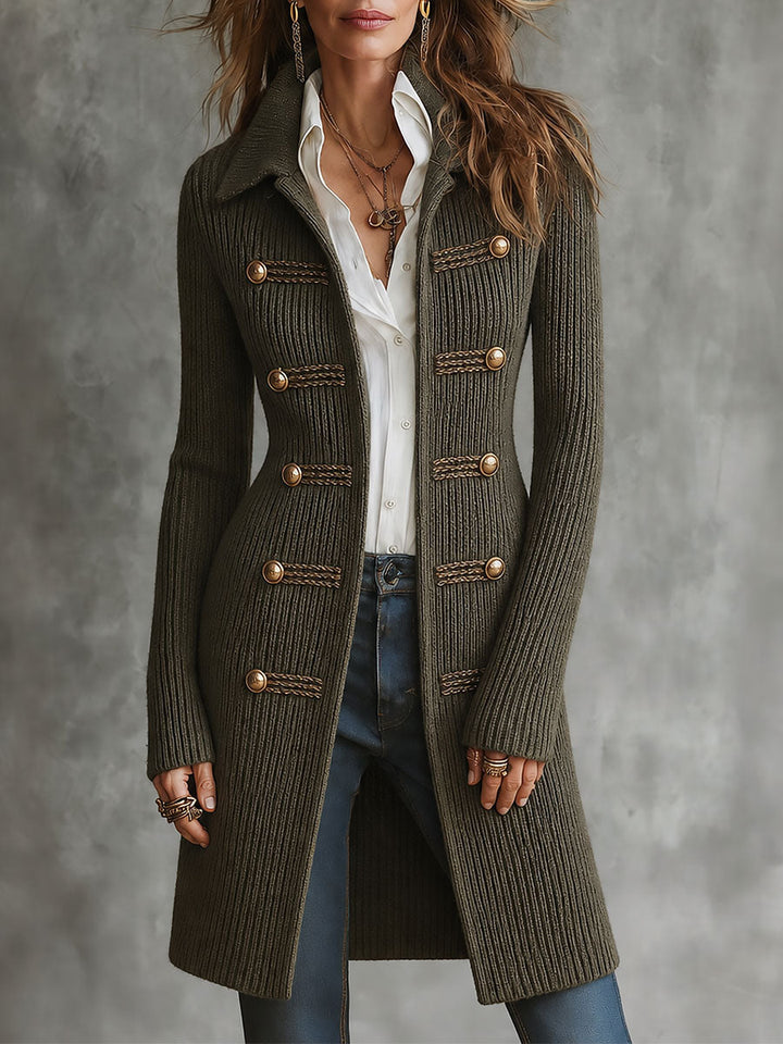 Cardigan lungo in maglia a coste ispirato allo stile militare con dettagli di bottoni intrecciati