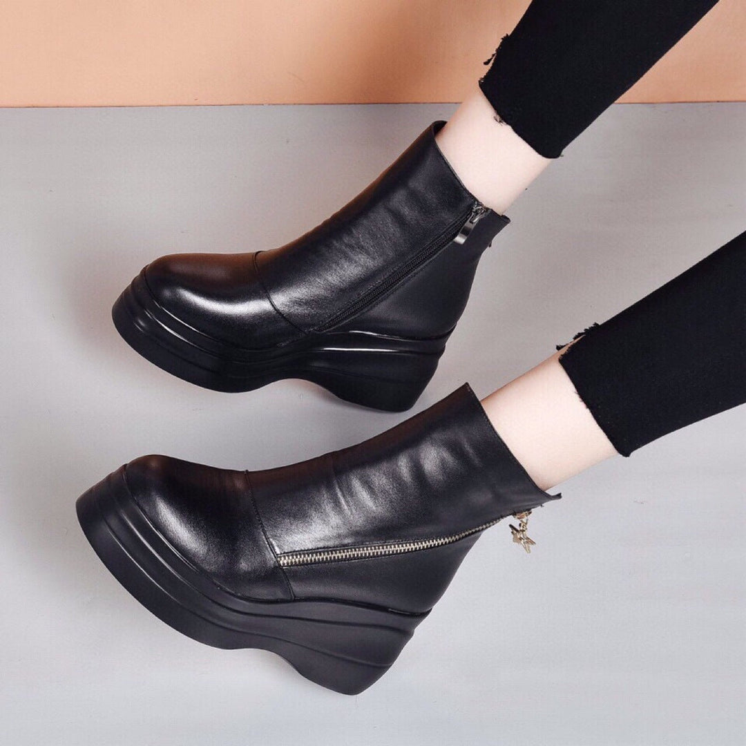 Aurélia | Stivaletti con zeppa in pelle con zip diagonale
