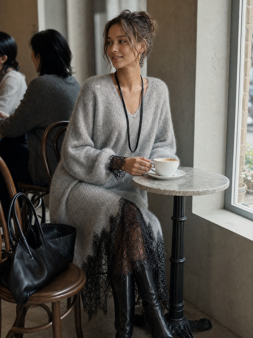Lucía | Abito midi grigio in maglia con bordo in pizzo